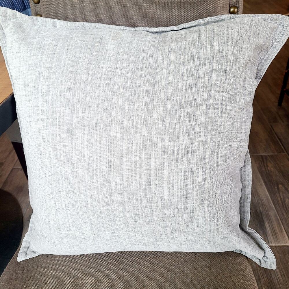 Dwell Studio Light Grey Designer Decor Pillow 21” X 21”‎ Down Insert Beautiful!